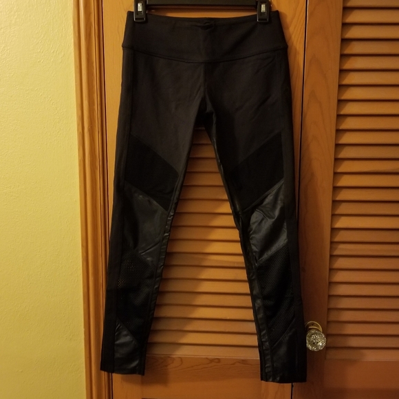 Black Leggings Mid Rise Splits59 Medium - Picture 1 of 5